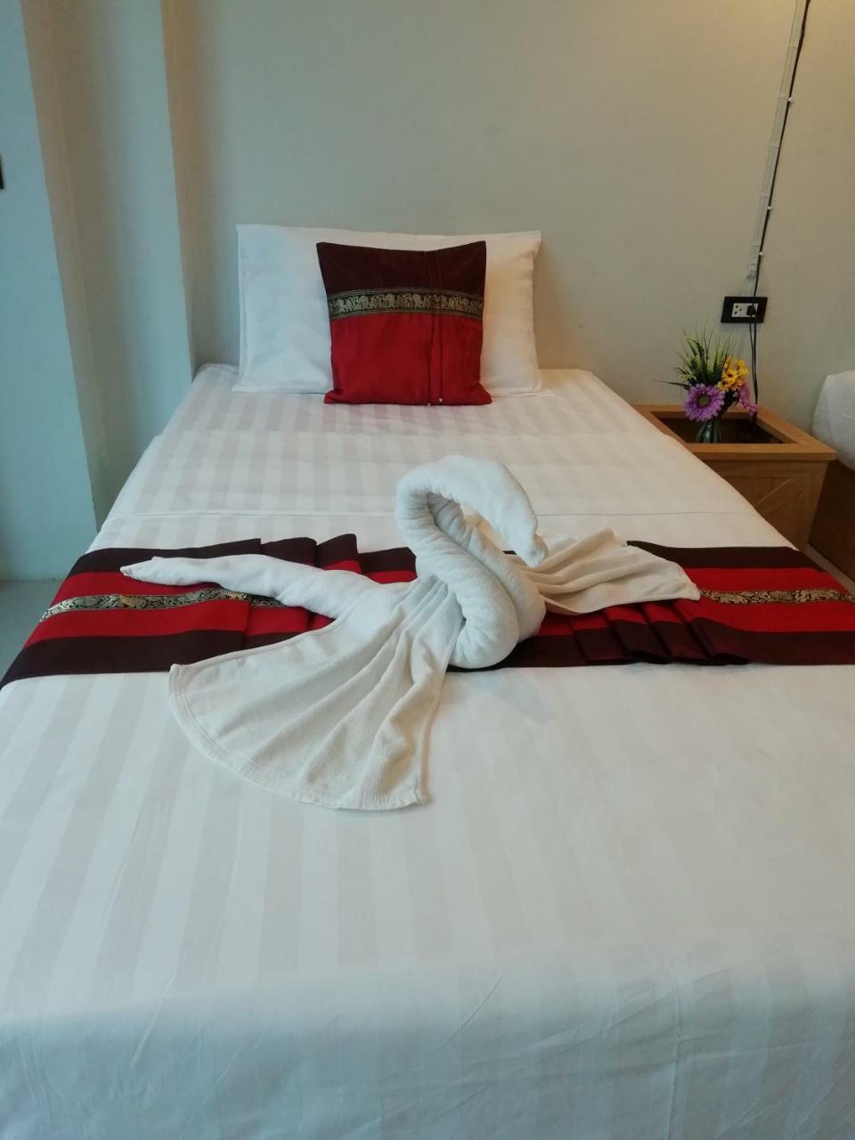 Little Lanna Guesthouse Chiang Mai Dış mekan fotoğraf