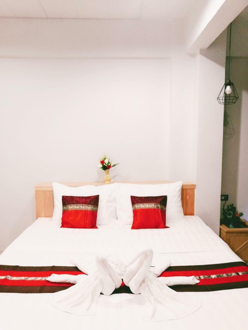 Little Lanna Guesthouse Chiang Mai Dış mekan fotoğraf